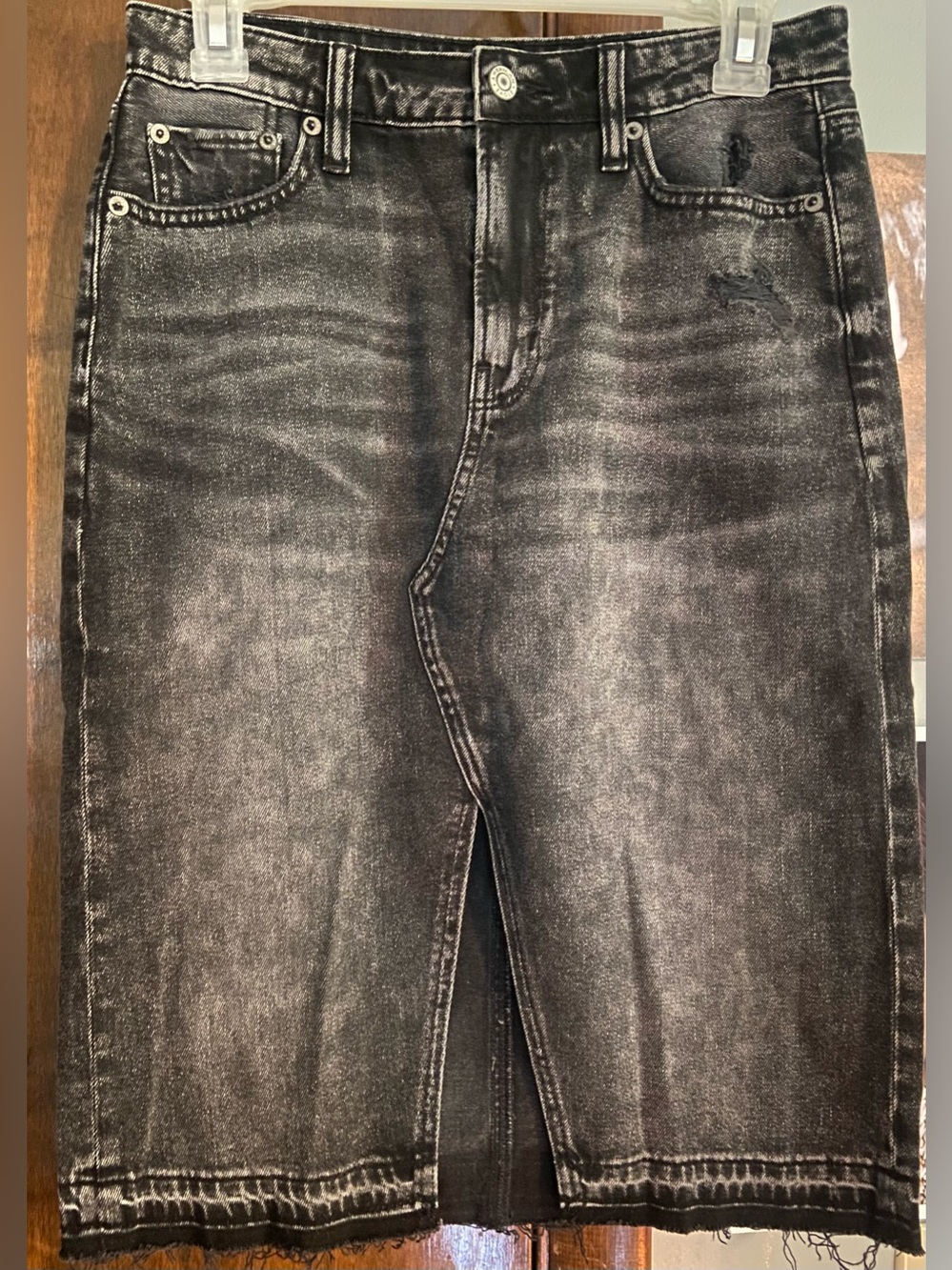American Eagle Black Distressed Jean Skirt size